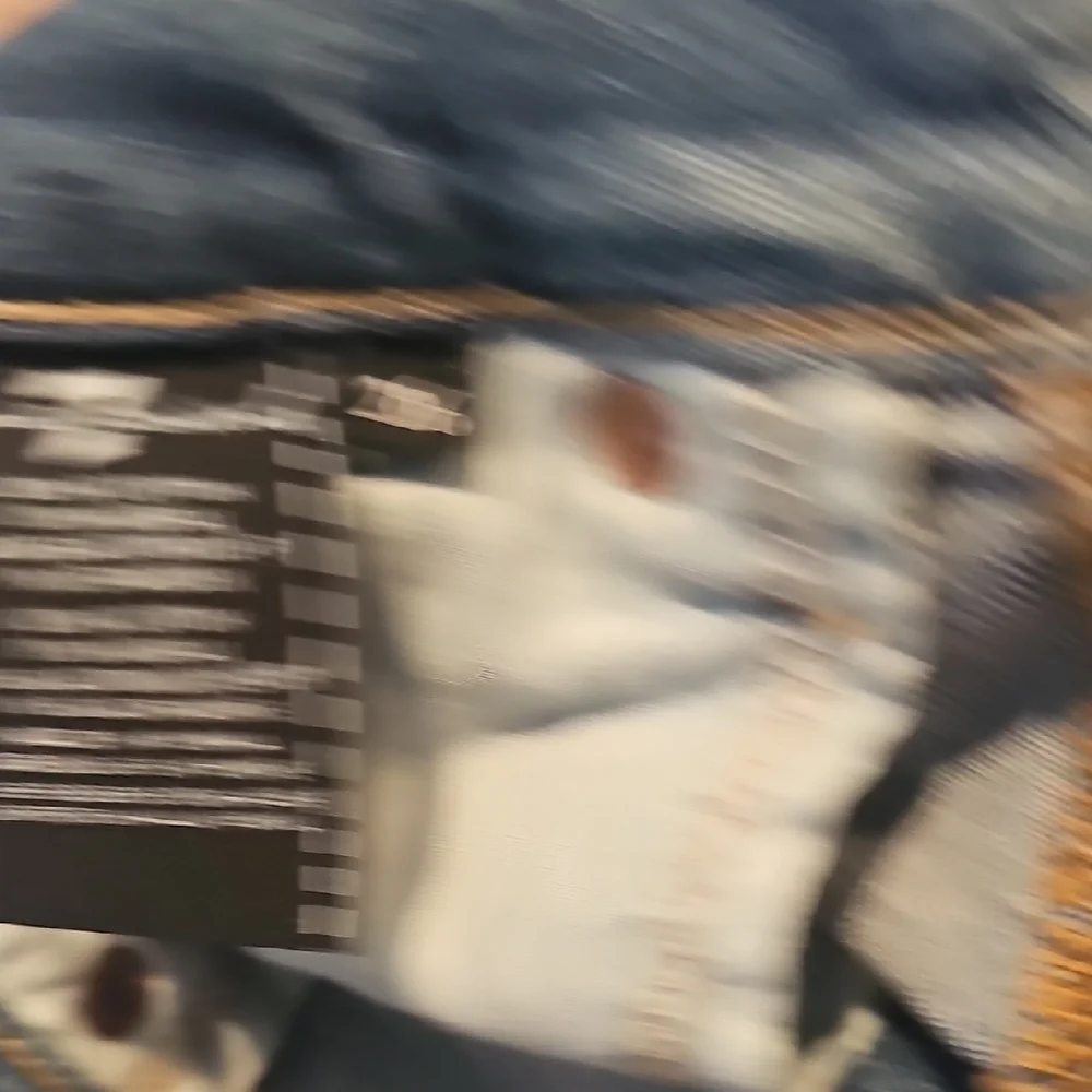 7 For All Mankind Blue Skinny Jeans with Pearl Details - Picture 4 of 10